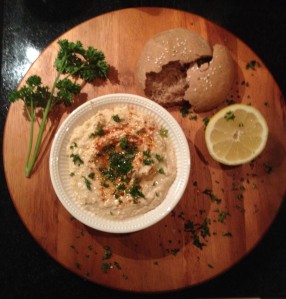 easy and quick homemade hummus